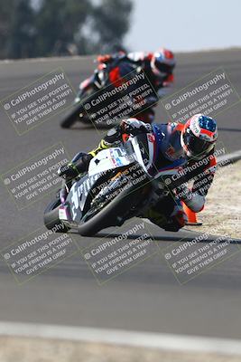 media/Nov-01-2025-TrackDaz (Sat) [[2b4d5192bc]]/A Group/12pm (Turn 2 (Outside)/